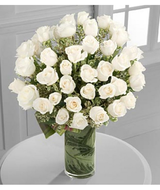 L'arrangement de 48 roses blanches élégant